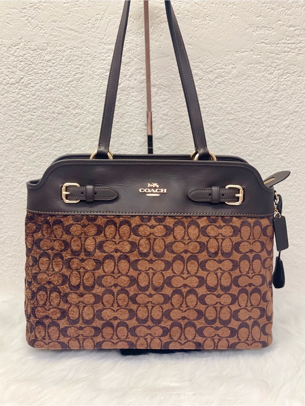 NWT COACH Easton Tote Bag Signature Chenille CCZ08 Gold/Truffle